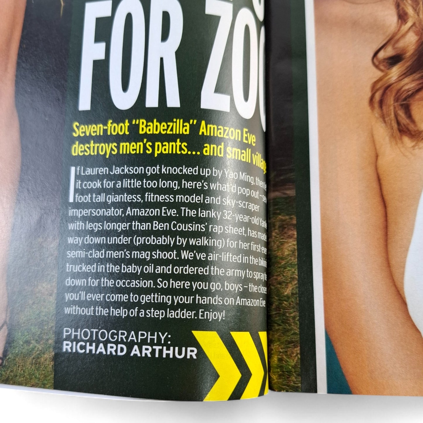 ZOO Weekly Magazine Australia #195 November 2009 Amazon Eve / Erika Ervin