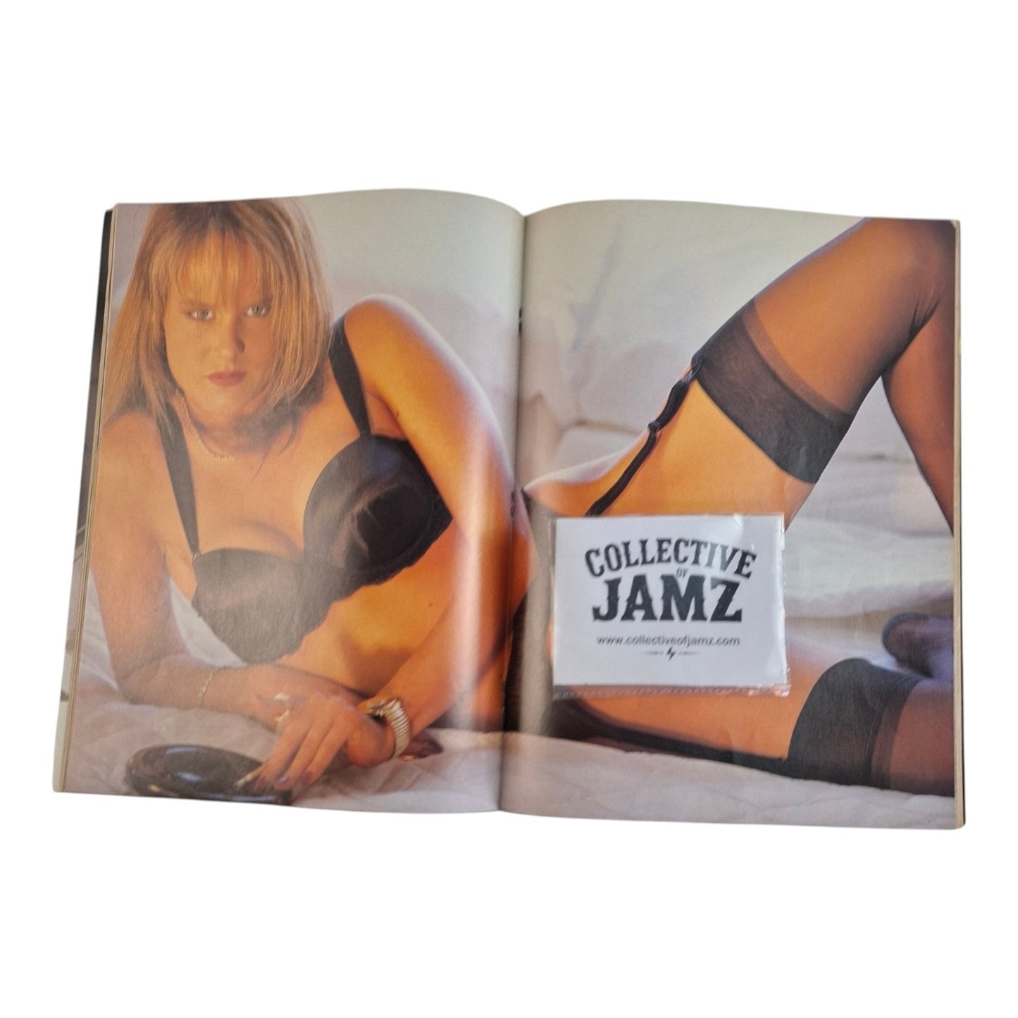 Australian Penthouse Magazine November 1994 Jennifer Casey / Sunny Woods