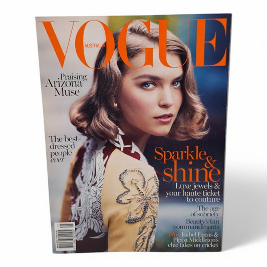 Vogue Australia Magazine December 2013 Arizona Muse Jess Hart Isabel Lucas