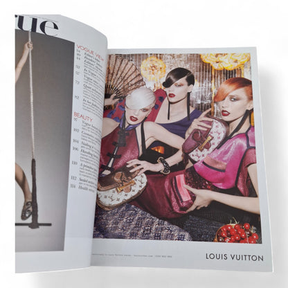Vogue Australia Magazine - May 2011 Kristy Hinze Cover
