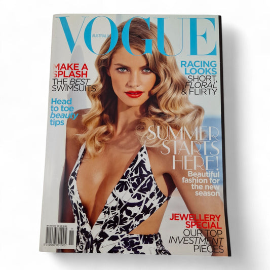 Vogue Australia Magazine November 2009 Elyse Taylor Cover EXCELLENT
