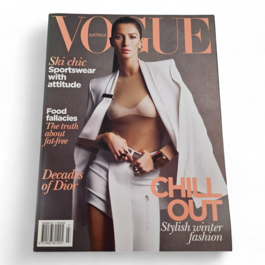 Vogue Australia Magazine - July 2011 Gisele Bundchen Cover