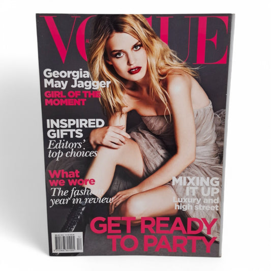 Vogue Australia Magazine December 2010 Georgia May Jagger On Cover