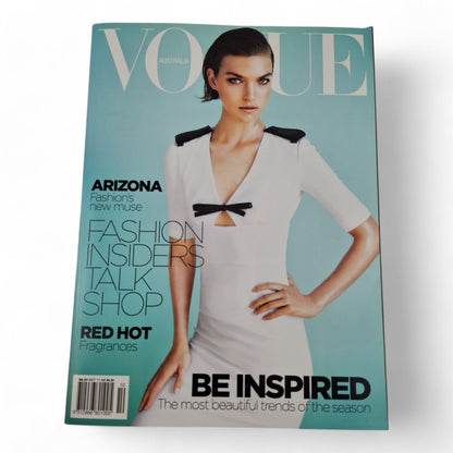 Vogue Australia Magazine - October 2011 Arizona Muse Cover