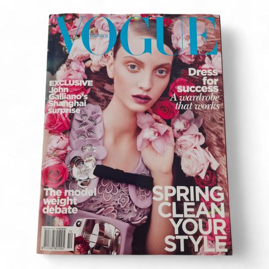 Vogue Australia Magazine October 2010 Codie Young Cover EXCELLENT
