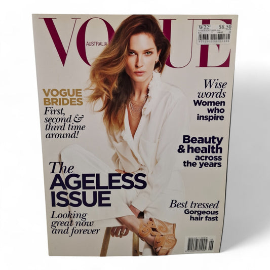 Vogue Australia Magazine - June 2011 Erin Wasson Cover