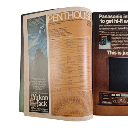 PENTHOUSE U.S Magazine November 1977 Debroah Zullo / Victoria Lynn Johnson