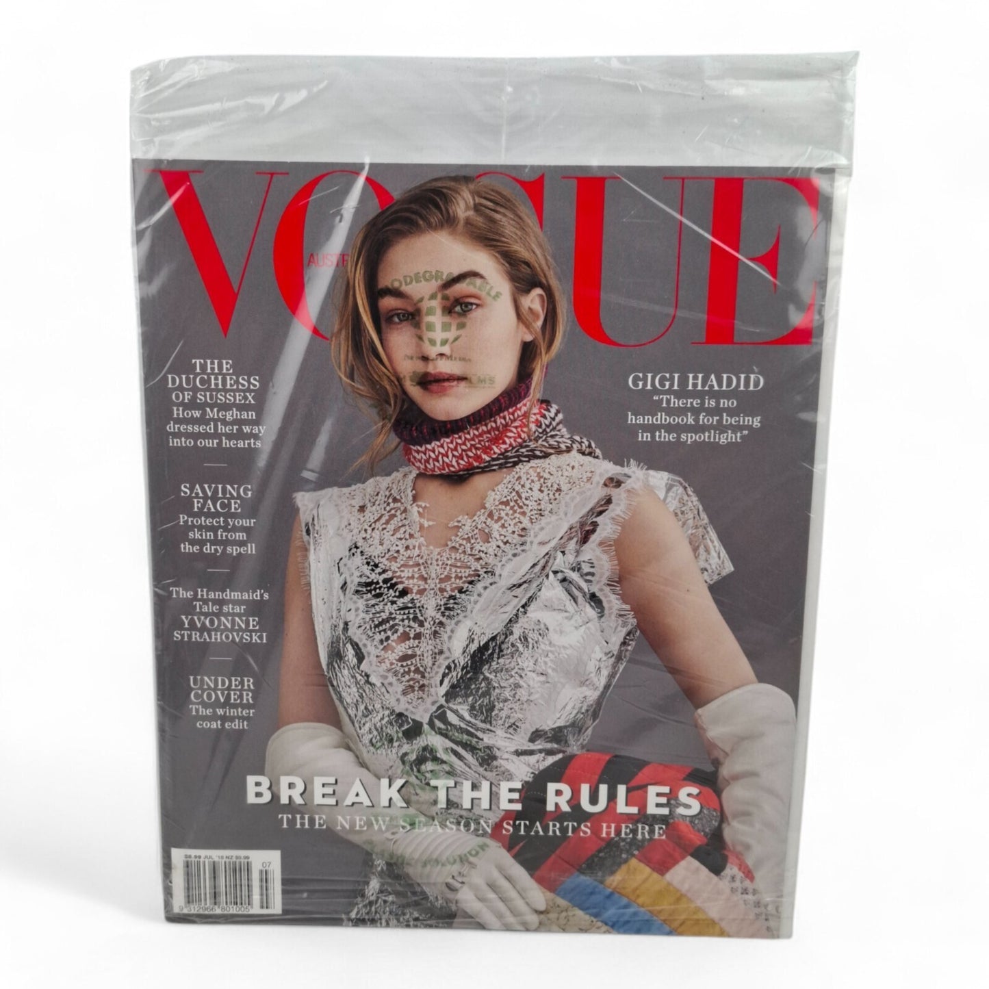Vogue Australia Magazine - July 2018 Gigi Hadid