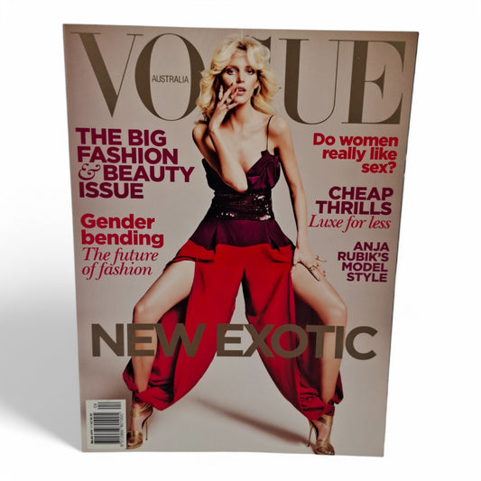 Vogue Australia April 2011 Anja Rubik, Kate Moss, Emily Browning, Xavier Samuel