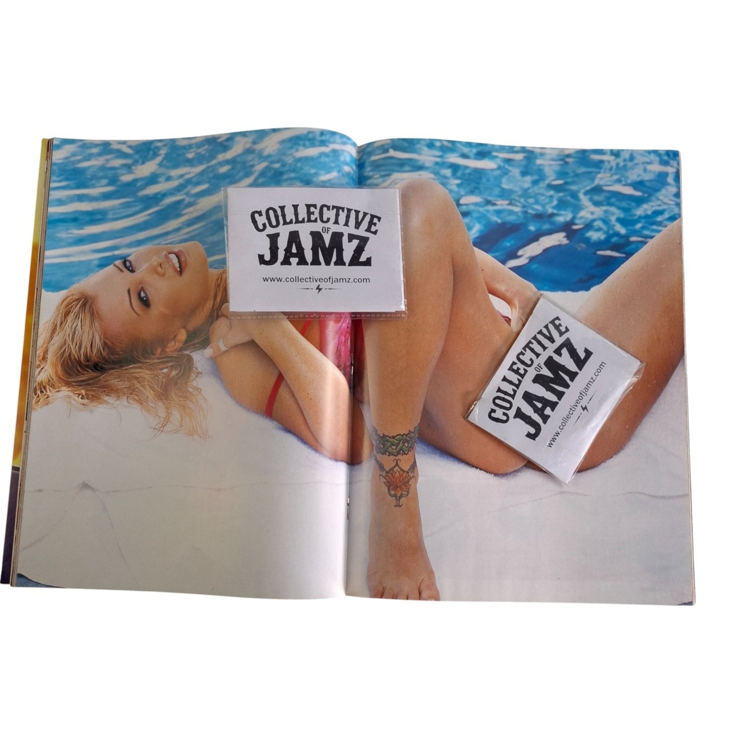 Australian Penthouse Magazine December 2001 Devonne