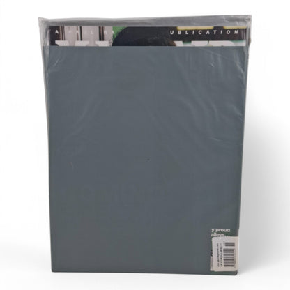 Mayfair Magazine Vol. 45 No. 11 2010 U.K Playboy Dominno Rebelde