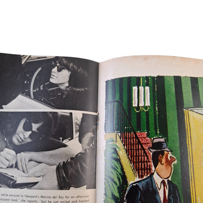 Playboy MAGAZINE November 1966 Sue Batchelor / Lisa Baker NO C/F