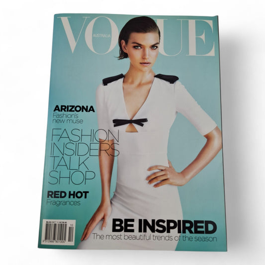Vogue Australia Magazine - October 2011 Arizona Muse Cover